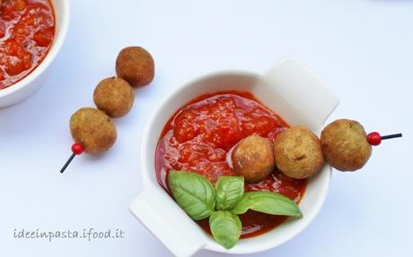 Polpettine di melanzane al sugo di pomodoro