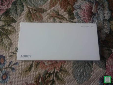 Aukey 8000mAh corpo