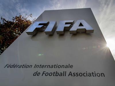 La UEFA mostra il cartellino rosso a questa FIFA
