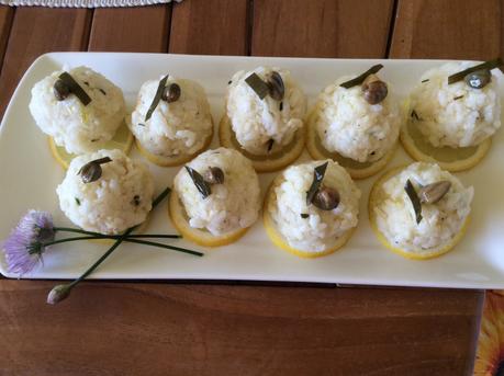 BOCCONCINI DI RISO CON LIMONI E CAPPERI