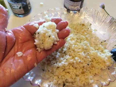 BOCCONCINI DI RISO CON LIMONI E CAPPERI