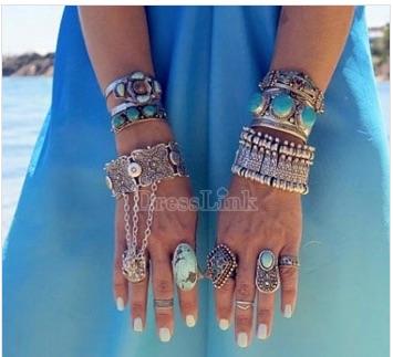 http://www.dresslink.com/korean-fashion-womens-retro-bohemian-boho-style-ethnic-bracelet-wide-metal-wrist-chain-p-23384.html