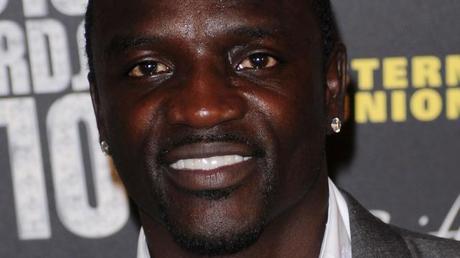 Akon-moet-5000-dollar-per-maand-alimentatie-betalen