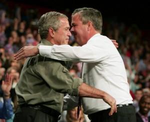 George W. Bush con il fratello Jeb Bush. Photo credit: nordique / Foter / CC BY