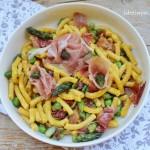 Insalata di Passatelli con Prosciutto di Parma, Asparagi e Piselli