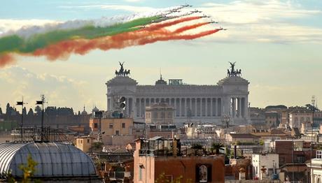 Festa della Repubblica a Roma, parata militare e Frecce Tricolori