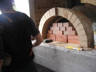 FORNO IN TERRA CRUDA ......anime ed energie che si materializzano!