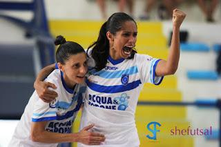 Bruna Borges segna il 2-0 in Montesilvano-Lazio, semifinale scudetto di calcio a 5 femminile
