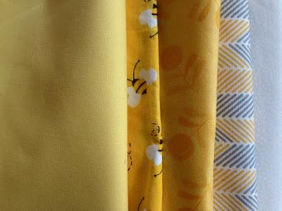 Giallo come il sole: mini quilt in patchwork improv