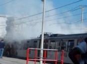 Paura stazione della Circumvesuviana, treno preso fuoco