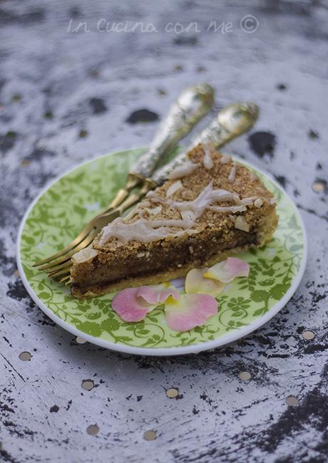 Fetta di spiced pear bakewell