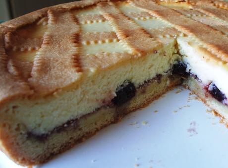 Crostata di ricotta e ciliegie sciroppate (da me)