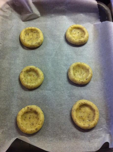 JAM THUMBPRINT COOKIES...OVVERO I BISCOTTI CON L'IMPRONTA DEL POLLICE