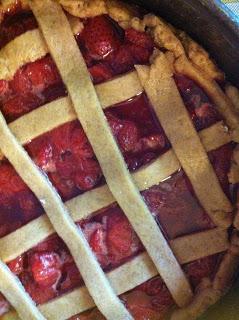 Crostata vegan con marmellata di fragole fatta in casa