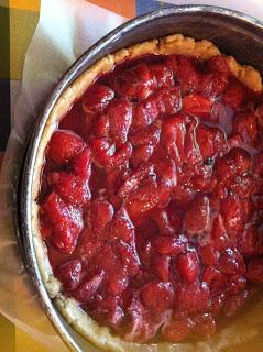 Crostata vegan con marmellata di fragole fatta in casa