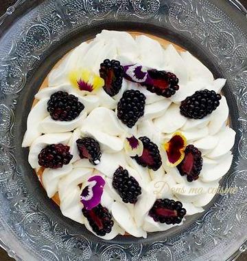 CROSTATA  ALLE MANDORLE CIOCCOLATO BIANCO E MORE