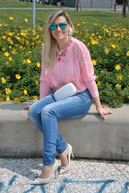 outfit crop top rosa come abbinare il crop top outfit rosa mariafelicia magno fashion blogger colorblock by felym blog di moda italiani milano blogger italiane di moda jeans e tacchi outfit giugno 2015 ragazze bionde blonde hair blonde girls summer outfit how to wear crop top pink outfit  jeans and heels how to wear jeans and heels majique london 