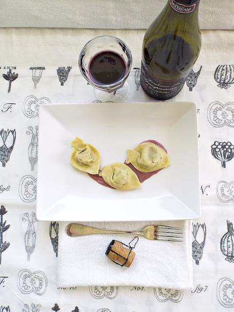 Cappellacci emiliani alla salsiccia e Lambrusco