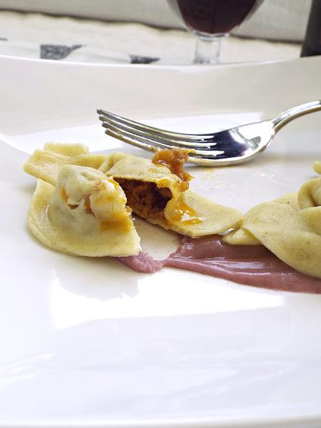 Cappellacci emiliani alla salsiccia e Lambrusco