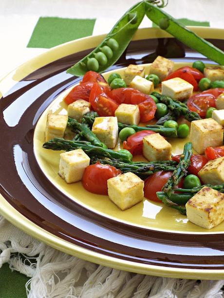 Insalata primavera di tofu