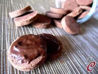 Biscotti al cioccolato con l'occhio: tempo che scandisce, desideri che attendono, risultati che soddisfano