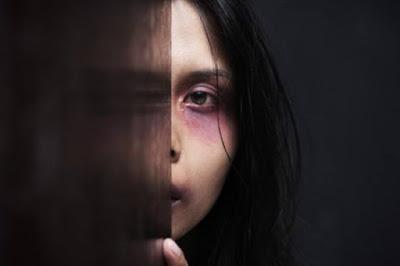 Quasi una donna su tre in Italia subisce violenza