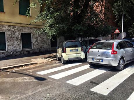 Ridipinte in settimana tutte le strisce pedonali a Monteverde. Guardate come e imparate cosa c'entra Mafia Capitale