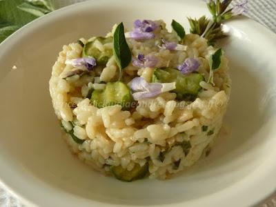 Risotto con zucchine e salvia