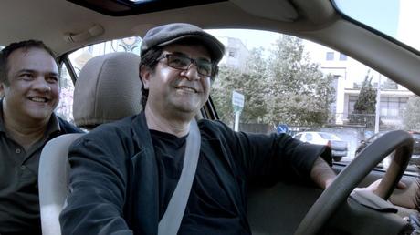 Taxi Teheran di Jafar Panahi: in arrivo il 27 agosto nei cinema italiani