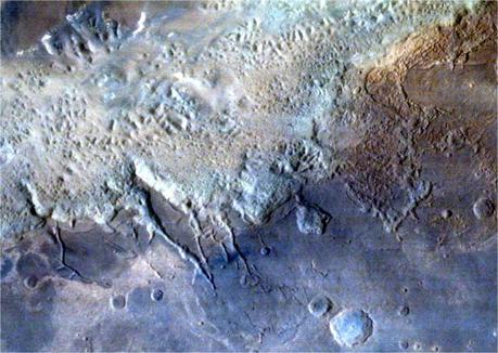 L'area Eos Chaos, parte del canyon gigante Valles Marineris. Crediti: ISRO