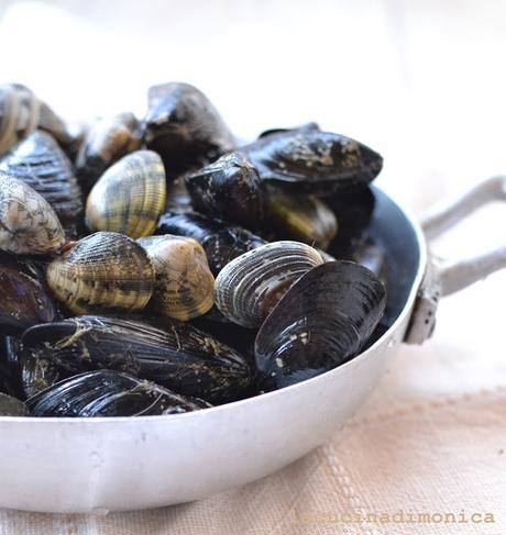 cozze e vongole alla napoletana