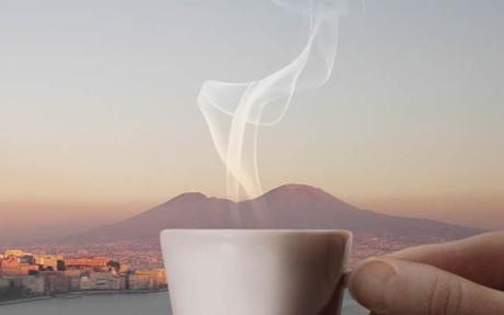 Scatta una foto della tua Pausa Caffè e vinci 1 kg di caffè napoletano