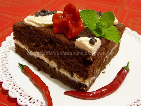 Torta al peperoncino, cioccolato, crema al mascarpone e paprika