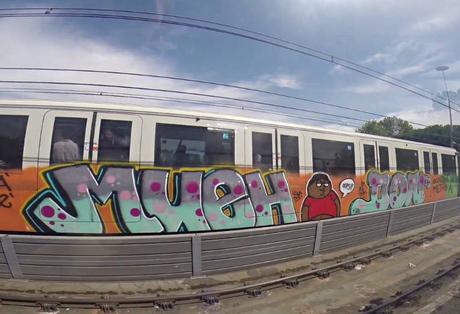 Delirio vandalismo. Ora i criminali (già indagati) cambiano nome. Pensavate di esservi liberati dello sfigato vandaletto BOSI? Eh no, non si è mai fermato e ora si firma MUEH