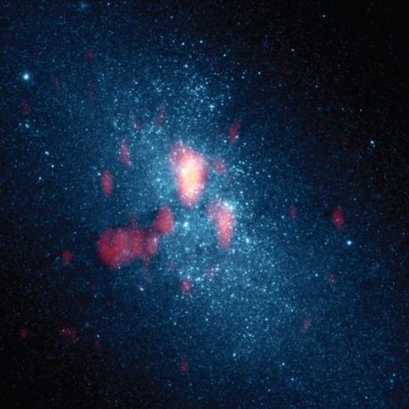 La galassia NGC 5253 vista da Hubble Space Telescope.