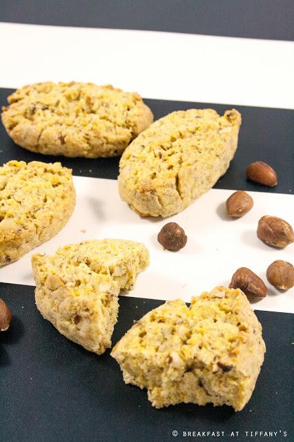 Biscotti con le nocciole / Hazelnuts cookies recipe