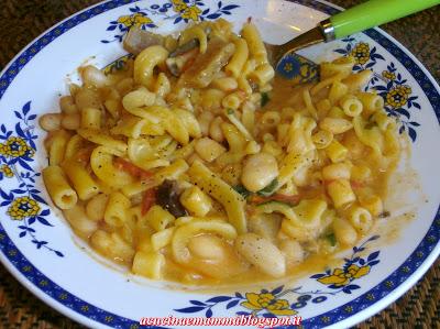 Pasta e fagioli con le cotiche