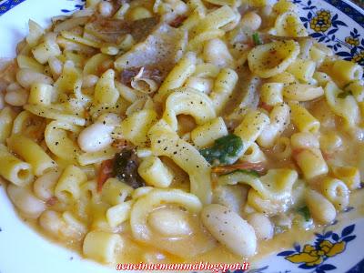 Pasta e fagioli con le cotiche