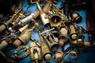 Dialogo tra un venditore di cianfrusaglie cangianti e un sorpreso avventore