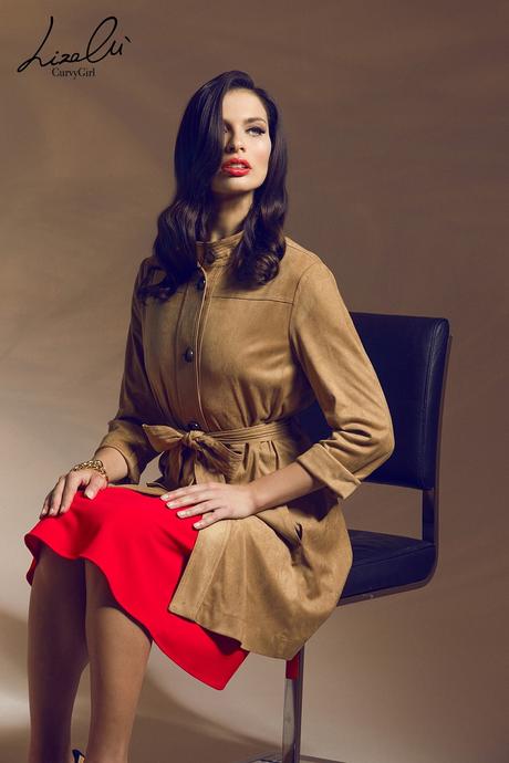 Eleganza Chic con Lizalù: la femminilità Curvy prende forma