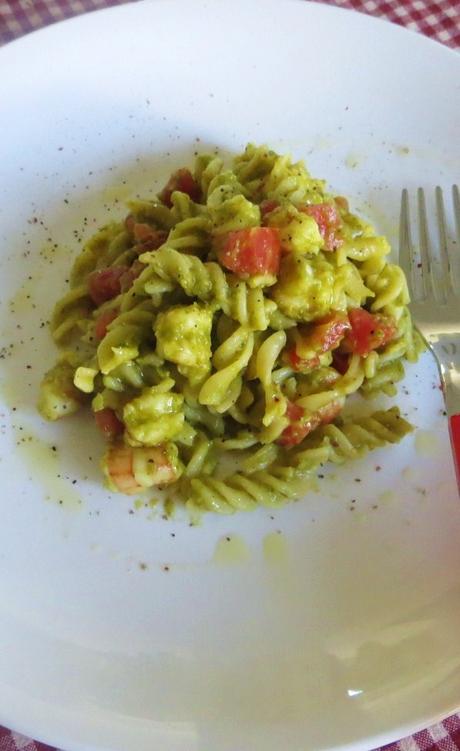 Fusilli freddi con scarola e gamberi