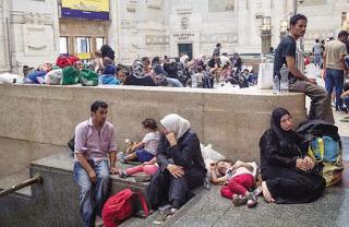 A Milano un immenso gabinetto pubblico - La Stazione Centrale