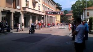 Uno scatto della 9° Rievocazione Storica Circuito Città di Luino (youtube.com)