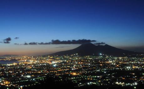 Il solstizio di Bacco: Visita sul Vesuvio in una notte d’estate