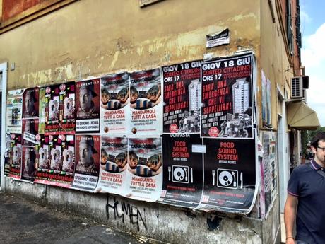 Destituita di ogni credibilità causa manifesti abusivi la manifestazione del Movimento 5 Stelle contro il sindaco oggi in Campidoglio