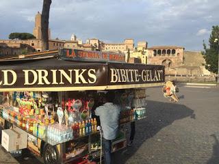 Manca una settimana. Tra 7 giorni urtisti e camion-bar in centro
dovranno togliersi dai cogliomberi. Sarà la volta buona?