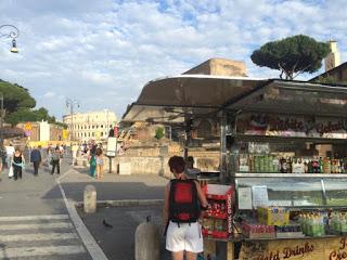 Manca una settimana. Tra 7 giorni urtisti e camion-bar in centro
dovranno togliersi dai cogliomberi. Sarà la volta buona?