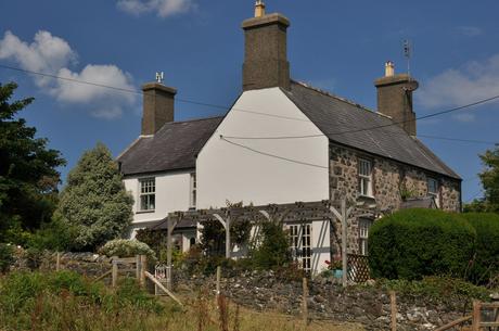 Talysarn farmhouse in Boduan, Pwllheli 