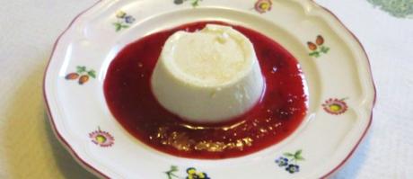 Pannaricotta al limone e ciliegie