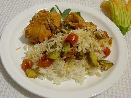 Coniglio con zucchine e fiori, pomodorini e riso basmati